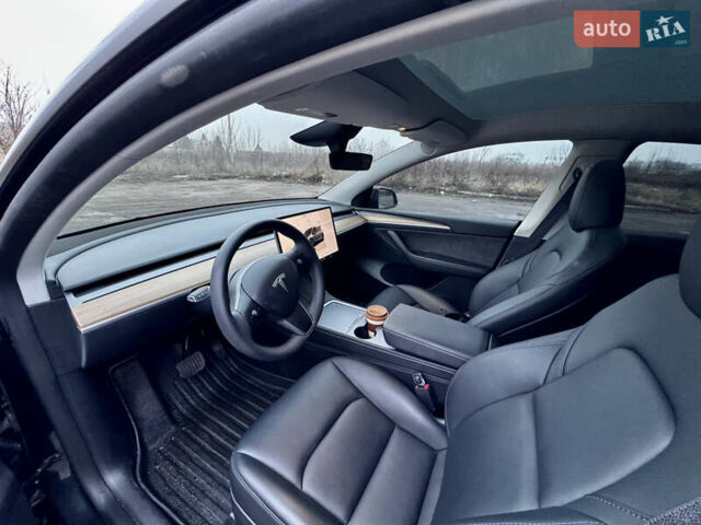 Серый Тесла Model Y, объемом двигателя 0 л и пробегом 22 тыс. км за 27000 $, фото 12 на Automoto.ua