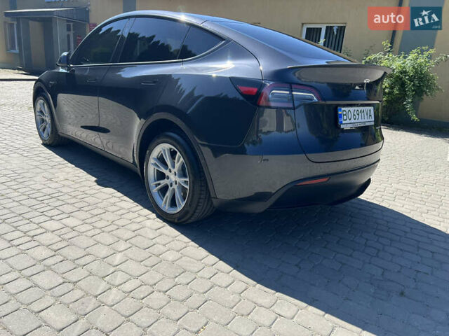 Серый Тесла Model Y, объемом двигателя 0 л и пробегом 12 тыс. км за 30000 $, фото 8 на Automoto.ua