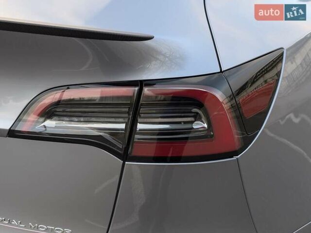 Серый Тесла Model Y, объемом двигателя 0 л и пробегом 6 тыс. км за 42900 $, фото 14 на Automoto.ua