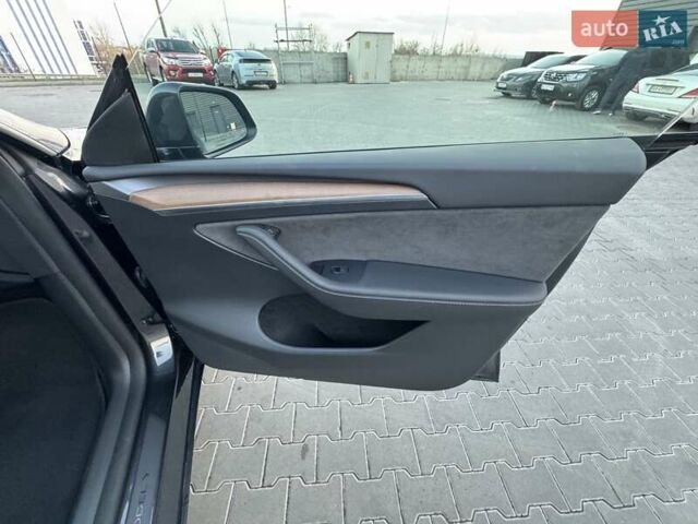 Сірий Тесла Model Y, об'ємом двигуна 0 л та пробігом 3 тис. км за 26800 $, фото 14 на Automoto.ua