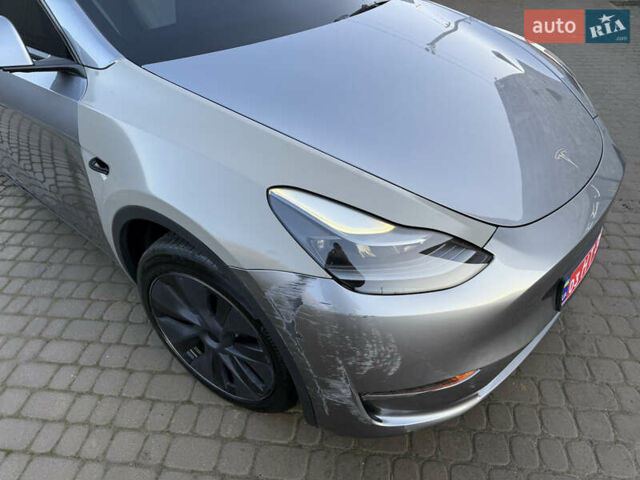 Серый Тесла Model Y, объемом двигателя 0 л и пробегом 9 тыс. км за 19800 $, фото 4 на Automoto.ua