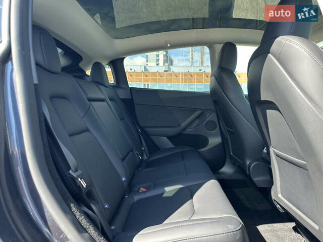 Серый Тесла Model Y, объемом двигателя 0 л и пробегом 1 тыс. км за 35490 $, фото 40 на Automoto.ua