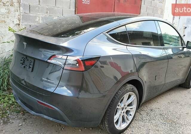 Серый Тесла Model Y, объемом двигателя 0 л и пробегом 13 тыс. км за 26199 $, фото 3 на Automoto.ua