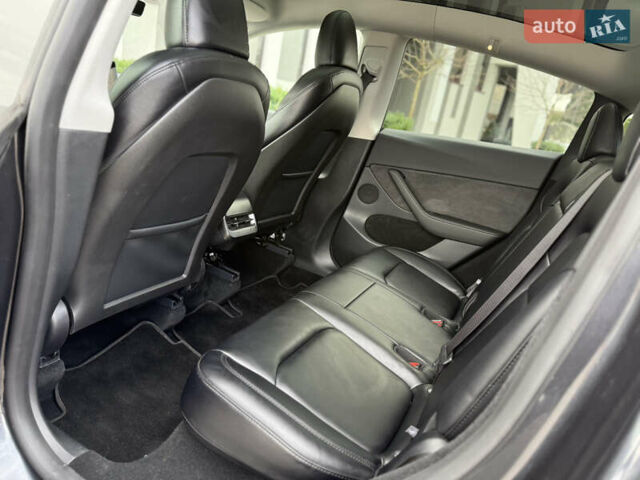 Сірий Тесла Model Y, об'ємом двигуна 0 л та пробігом 13 тис. км за 29999 $, фото 64 на Automoto.ua