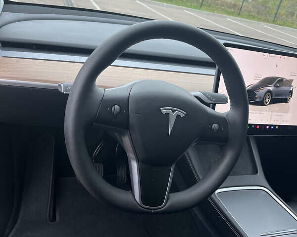 Тесла Model Y 2024 в Ровно на Automoto.ua Серый Тесла Model Y, объемом двигателя 0 л и пробегом 11 тыс. км за 33600 $, фото 23 на Automoto.ua