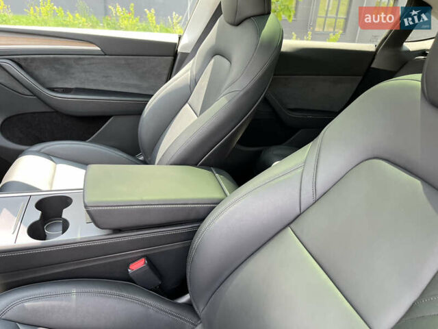 Сірий Тесла Model Y, об'ємом двигуна 0 л та пробігом 29 тис. км за 32000 $, фото 28 на Automoto.ua