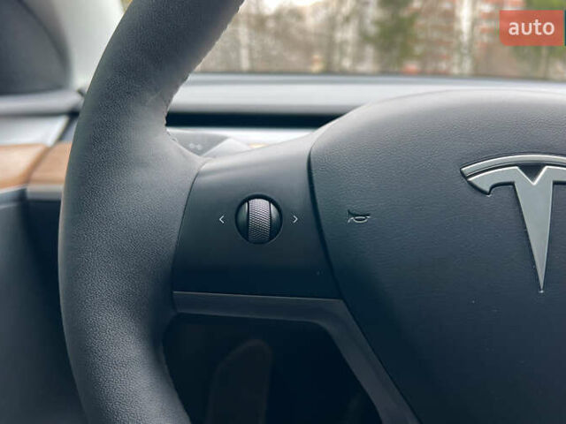 Сірий Тесла Model Y, об'ємом двигуна 0 л та пробігом 24 тис. км за 33850 $, фото 11 на Automoto.ua