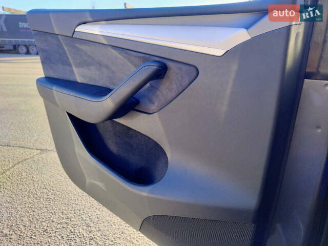 Сірий Тесла Model Y, об'ємом двигуна 0 л та пробігом 15 тис. км за 29988 $, фото 34 на Automoto.ua