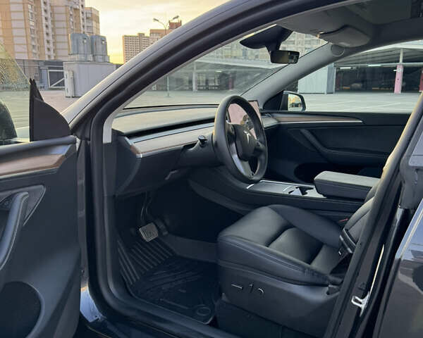 Сірий Тесла Model Y, об'ємом двигуна 0 л та пробігом 18 тис. км за 25500 $, фото 9 на Automoto.ua