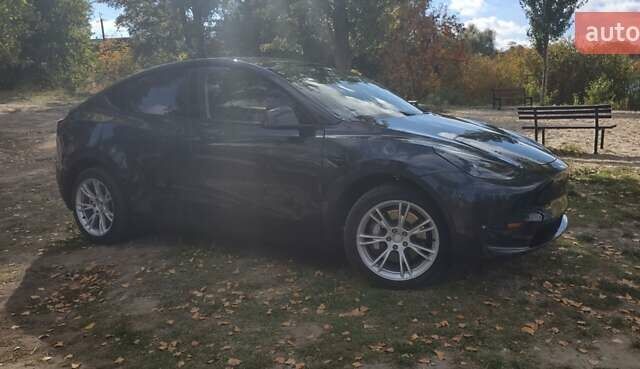 Серый Тесла Model Y, объемом двигателя 0 л и пробегом 7 тыс. км за 28000 $, фото 5 на Automoto.ua