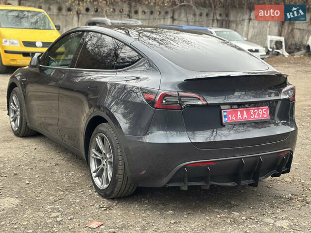 Серый Тесла Model Y, объемом двигателя 0 л и пробегом 22 тыс. км за 31500 $, фото 11 на Automoto.ua
