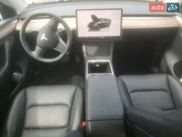 Серый Тесла Model Y, объемом двигателя 0 л и пробегом 31 тыс. км за 21500 $, фото 8 на Automoto.ua