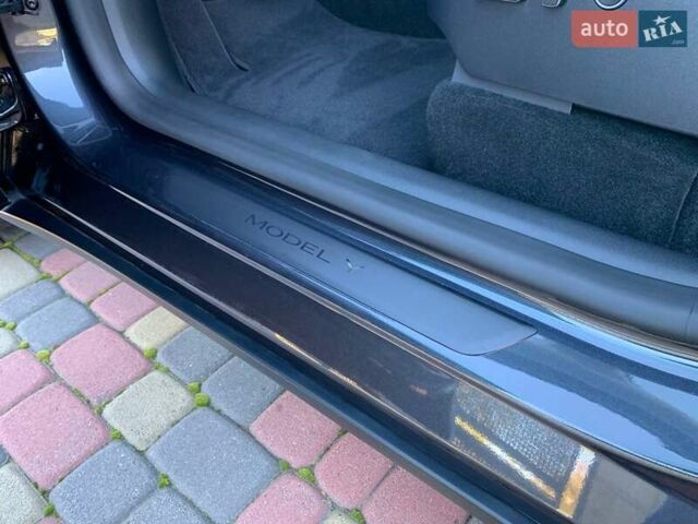 Сірий Тесла Model Y, об'ємом двигуна 0 л та пробігом 6 тис. км за 30900 $, фото 17 на Automoto.ua