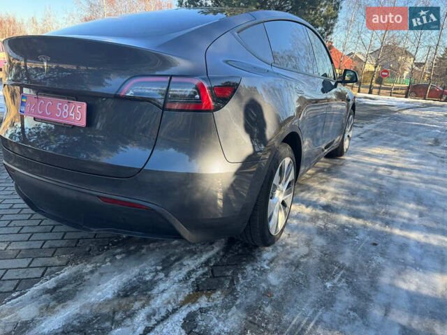 Серый Тесла Model Y, объемом двигателя 0 л и пробегом 9 тыс. км за 29500 $, фото 23 на Automoto.ua