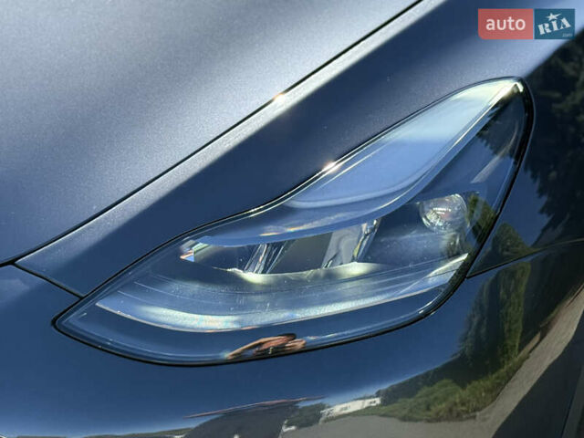 Серый Тесла Model Y, объемом двигателя 0 л и пробегом 12 тыс. км за 29500 $, фото 17 на Automoto.ua
