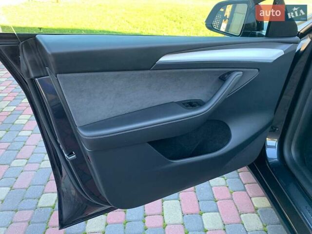 Сірий Тесла Model Y, об'ємом двигуна 0 л та пробігом 6 тис. км за 30900 $, фото 19 на Automoto.ua