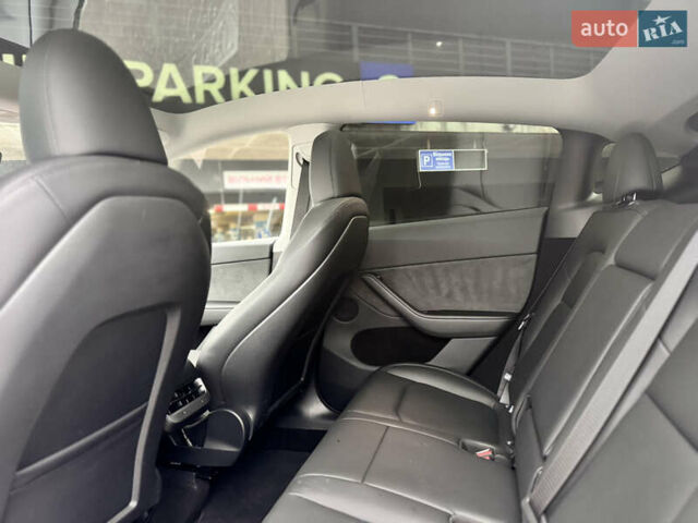Сірий Тесла Model Y, об'ємом двигуна 0 л та пробігом 8 тис. км за 33300 $, фото 14 на Automoto.ua