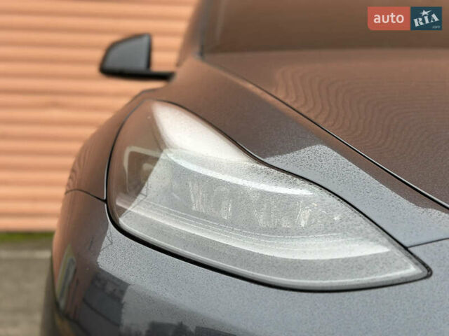 Серый Тесла Model Y, объемом двигателя 0 л и пробегом 2 тыс. км за 35490 $, фото 3 на Automoto.ua