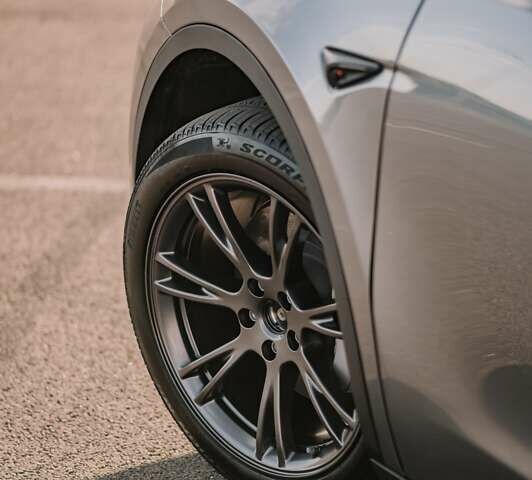 Серый Тесла Model Y, объемом двигателя 0 л и пробегом 6 тыс. км за 33500 $, фото 14 на Automoto.ua