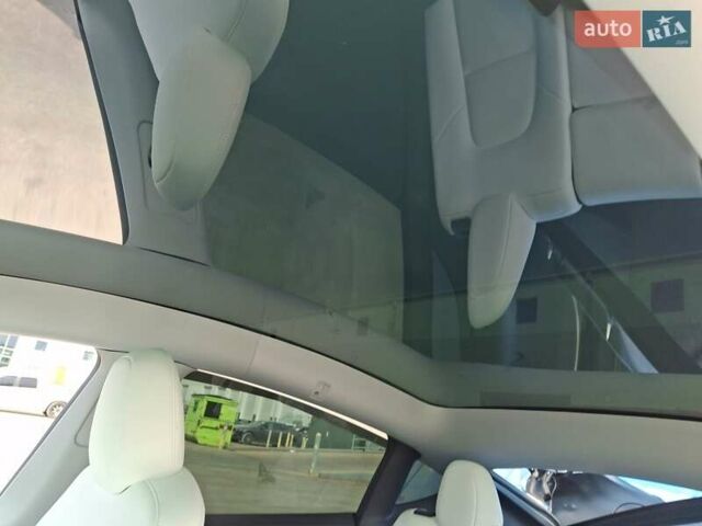 Серый Тесла Model Y, объемом двигателя 0 л и пробегом 26 тыс. км за 21800 $, фото 18 на Automoto.ua