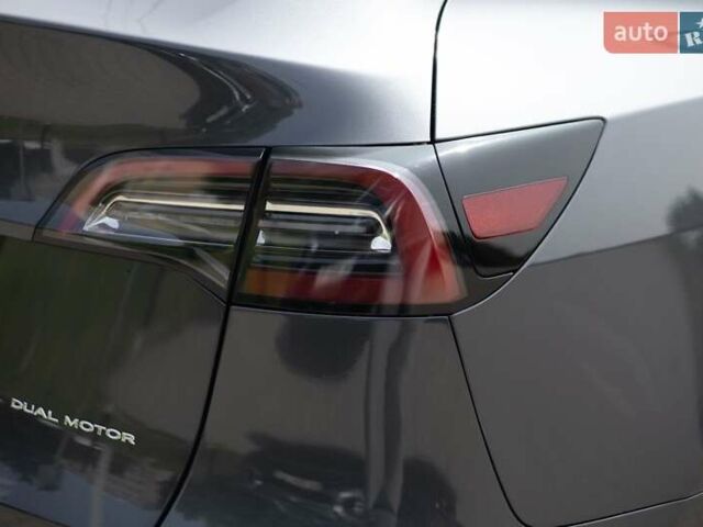 Серый Тесла Model Y, объемом двигателя 0 л и пробегом 24 тыс. км за 29500 $, фото 22 на Automoto.ua