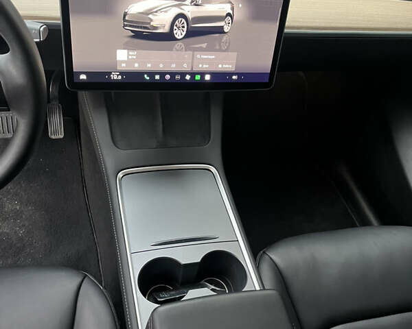 Серый Тесла Model Y, объемом двигателя 0 л и пробегом 33 тыс. км за 25000 $, фото 15 на Automoto.ua