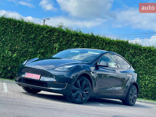 Сірий Тесла Model Y, об'ємом двигуна 0 л та пробігом 8 тис. км за 32000 $, фото 3 на Automoto.ua