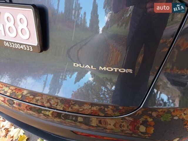 Серый Тесла Model Y, объемом двигателя 0 л и пробегом 7 тыс. км за 30800 $, фото 10 на Automoto.ua