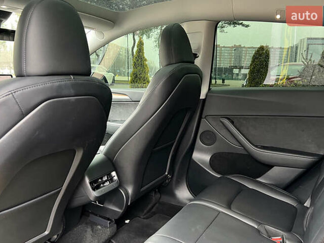 Сірий Тесла Model Y, об'ємом двигуна 0 л та пробігом 24 тис. км за 33850 $, фото 20 на Automoto.ua