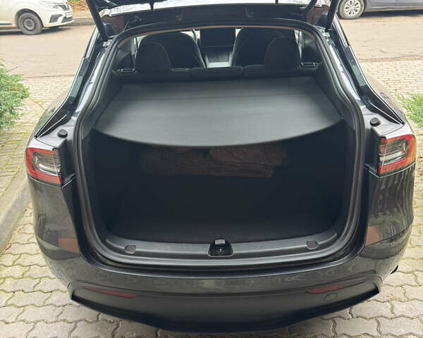 Серый Тесла Model Y, объемом двигателя 0 л и пробегом 15 тыс. км за 34500 $, фото 4 на Automoto.ua