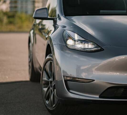 Серый Тесла Model Y, объемом двигателя 0 л и пробегом 6 тыс. км за 33500 $, фото 38 на Automoto.ua