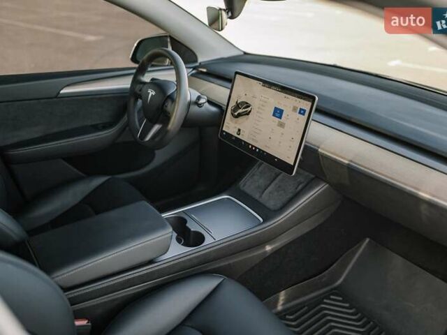 Серый Тесла Model Y, объемом двигателя 0 л и пробегом 6 тыс. км за 33500 $, фото 59 на Automoto.ua