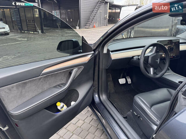 Сірий Тесла Model Y, об'ємом двигуна 0 л та пробігом 21 тис. км за 35000 $, фото 3 на Automoto.ua