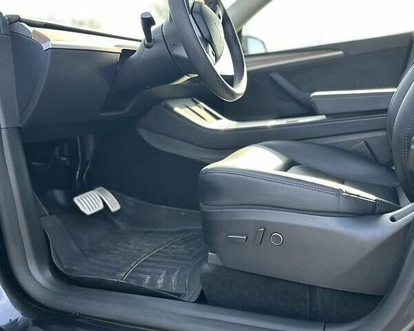 Сірий Тесла Model Y, об'ємом двигуна 0 л та пробігом 25 тис. км за 35500 $, фото 11 на Automoto.ua