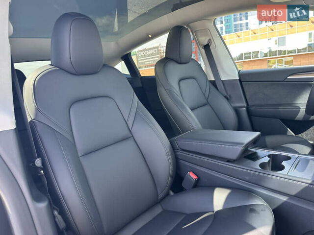 Серый Тесла Model Y, объемом двигателя 0 л и пробегом 1 тыс. км за 35490 $, фото 45 на Automoto.ua