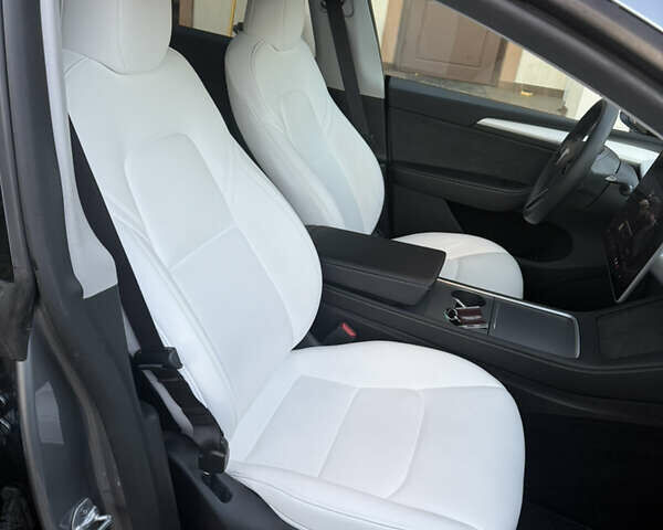 Сірий Тесла Model Y, об'ємом двигуна 0 л та пробігом 12 тис. км за 33300 $, фото 17 на Automoto.ua