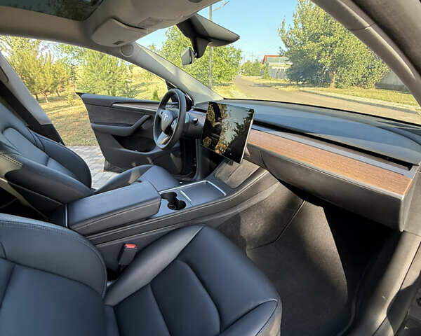 Серый Тесла Model Y, объемом двигателя 0 л и пробегом 3 тыс. км за 27000 $, фото 12 на Automoto.ua