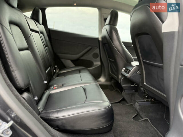 Сірий Тесла Model Y, об'ємом двигуна 0 л та пробігом 13 тис. км за 29999 $, фото 52 на Automoto.ua