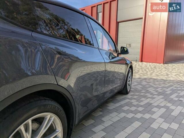 Серый Тесла Model Y, объемом двигателя 0 л и пробегом 29 тыс. км за 30500 $, фото 19 на Automoto.ua