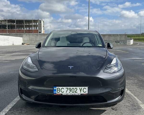 Серый Тесла Model Y, объемом двигателя 0 л и пробегом 20 тыс. км за 25000 $, фото 1 на Automoto.ua