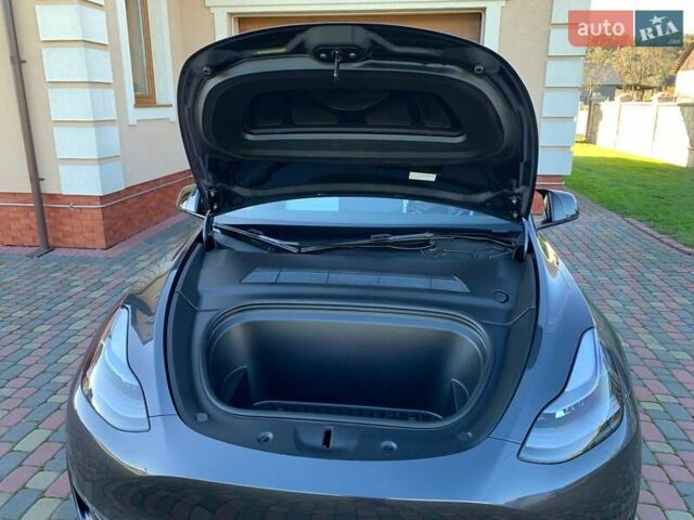 Сірий Тесла Model Y, об'ємом двигуна 0 л та пробігом 6 тис. км за 30900 $, фото 36 на Automoto.ua