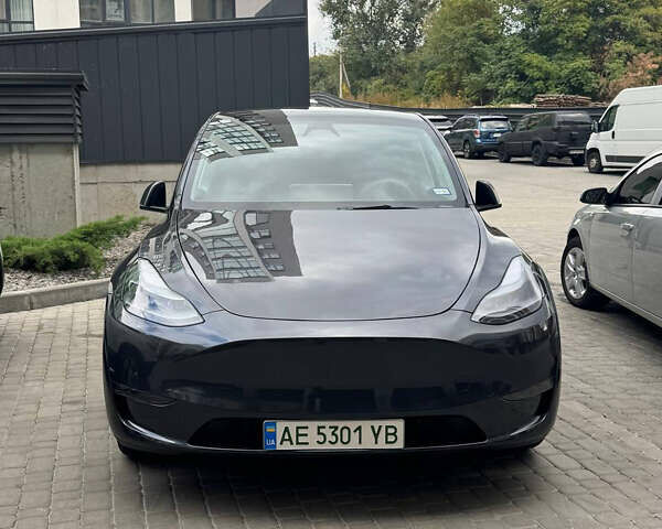 Серый Тесла Model Y, объемом двигателя 0 л и пробегом 3 тыс. км за 29800 $, фото 7 на Automoto.ua