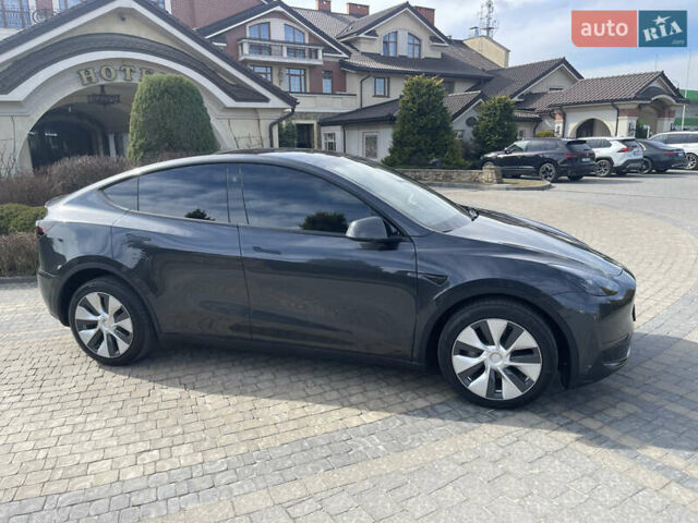 Серый Тесла Model Y, объемом двигателя 0 л и пробегом 22 тыс. км за 34700 $, фото 40 на Automoto.ua