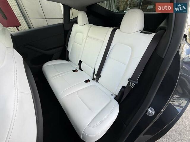 Сірий Тесла Model Y, об'ємом двигуна 0 л та пробігом 11 тис. км за 34500 $, фото 19 на Automoto.ua