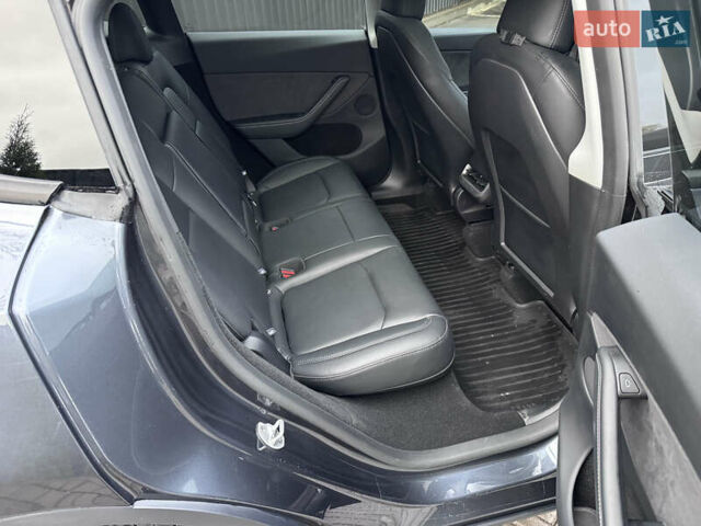 Сірий Тесла Model Y, об'ємом двигуна 0 л та пробігом 21 тис. км за 35000 $, фото 2 на Automoto.ua