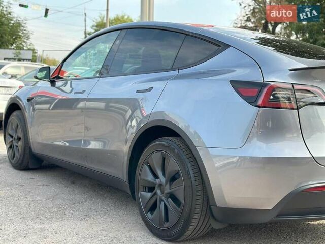 Сірий Тесла Model Y, об'ємом двигуна 0 л та пробігом 7 тис. км за 28480 $, фото 10 на Automoto.ua