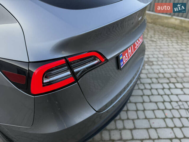 Серый Тесла Model Y, объемом двигателя 0 л и пробегом 9 тыс. км за 19800 $, фото 8 на Automoto.ua