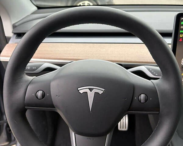 Серый Тесла Model Y, объемом двигателя 0 л и пробегом 17 тыс. км за 34300 $, фото 27 на Automoto.ua