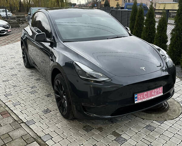 Серый Тесла Model Y, объемом двигателя 0 л и пробегом 33 тыс. км за 25000 $, фото 19 на Automoto.ua