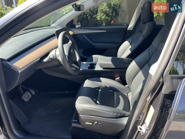 Серый Тесла Model Y, объемом двигателя 0 л и пробегом 12 тыс. км за 30000 $, фото 21 на Automoto.ua